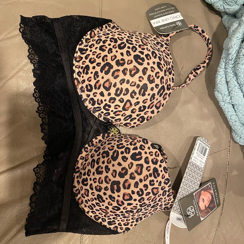 Daisy Fuentes Intimates Bra
